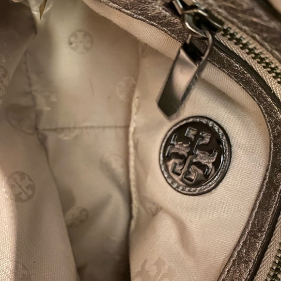 Pre own Tory Burch Crossbody small leather bag - Picture 7 of 9